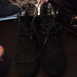Toms booties